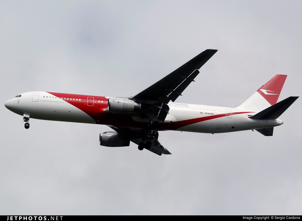 Photo of N740JM Boeing 767-336(ER) by Sergio Cardona