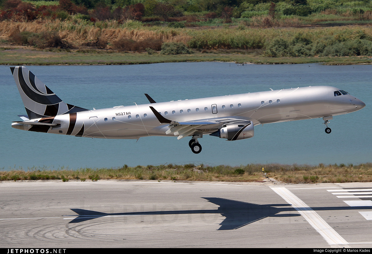 Photo of N527AH Embraer 190 Lineage 1000 by Marios Kades